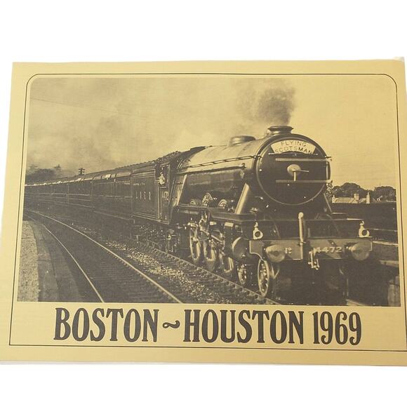 Flying Scotsman History of Famous Engine in Words Pictures & Sounds with Vinyl - Picture 2 of 9